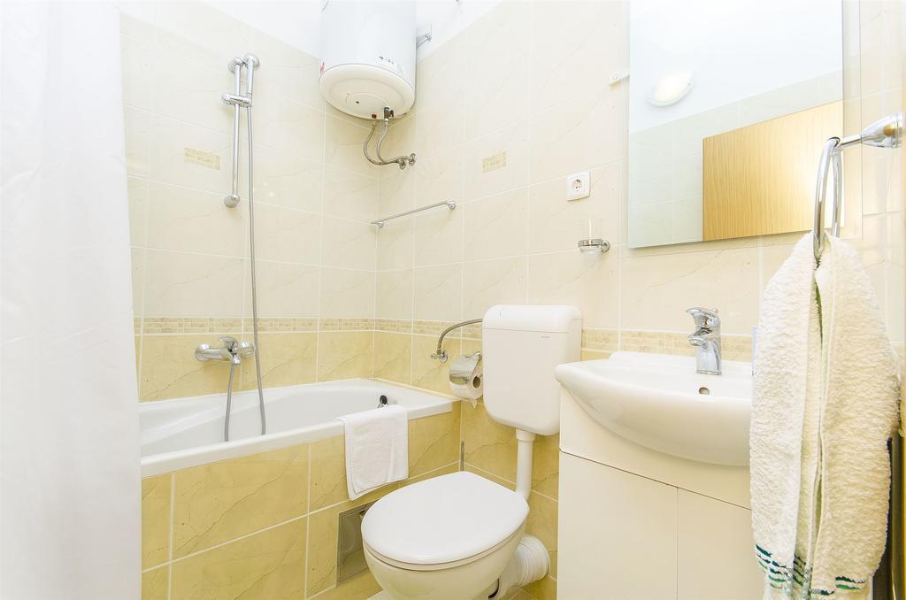 פודגורה Apartments Kunac מראה חיצוני תמונה